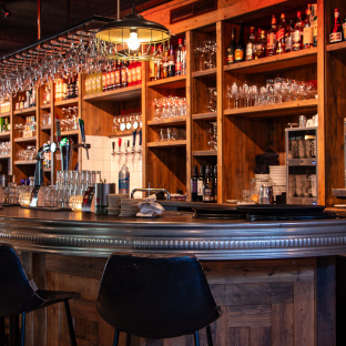 bar